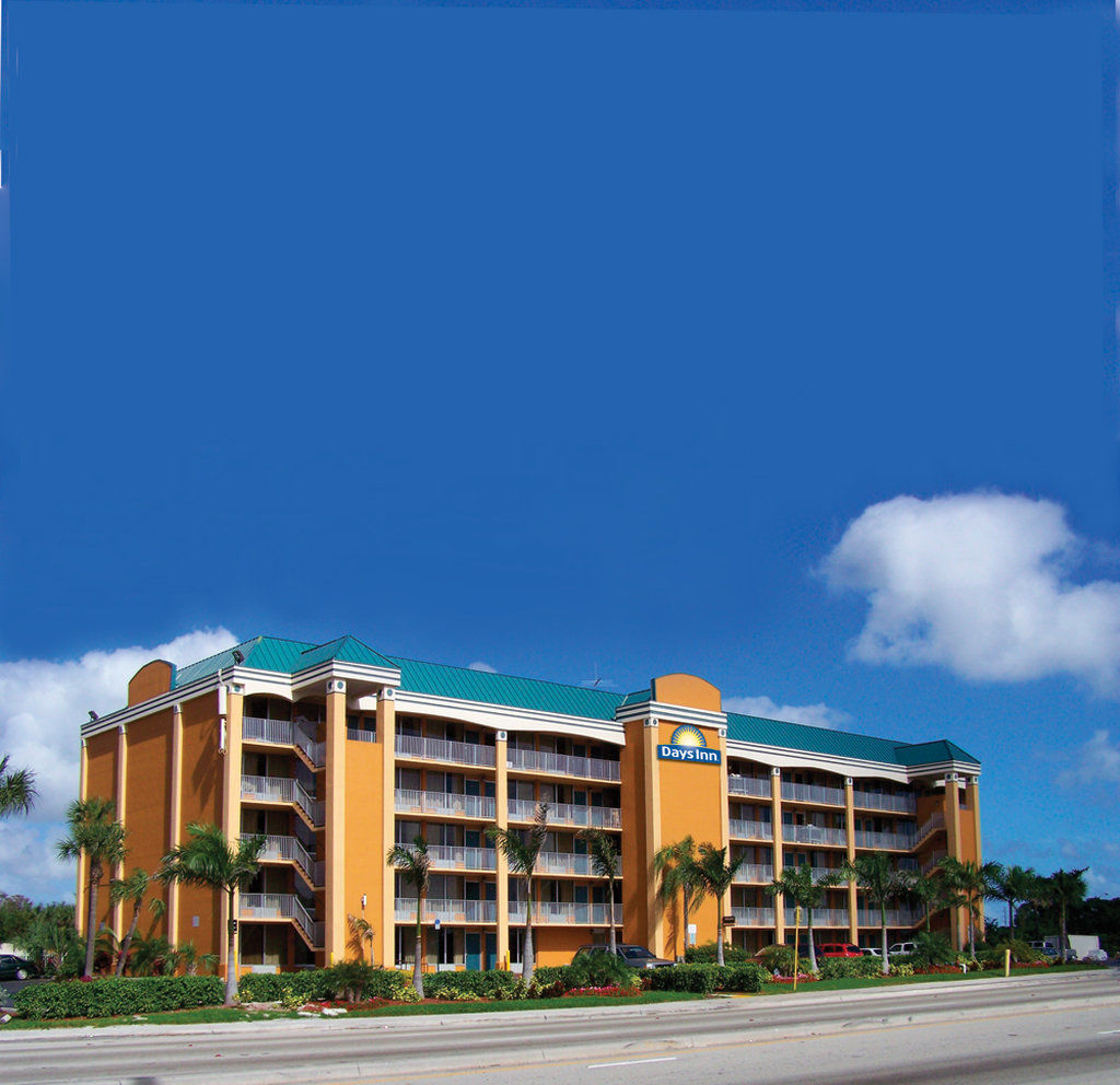 Days Inn By Wyndham Fort Lauderdale-Oakland Park Airport N Esterno foto